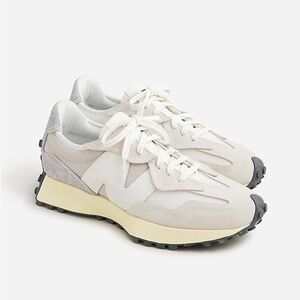 New balance  Women's Sneakers in Cream and Gray